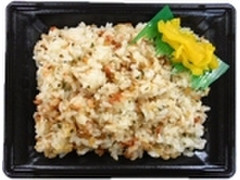 デイリーヤマザキ デイリーホット デイリーホット 鮭バター醤油焼きめし 商品写真