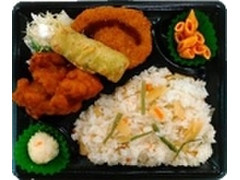 デイリーヤマザキ デイリーホット デイリーホット 竹の子ごはん＆から揚げ弁当 商品写真