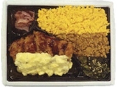 デイリーヤマザキ ベストセレクション 三色ごはんのチキン南蛮弁当 商品写真