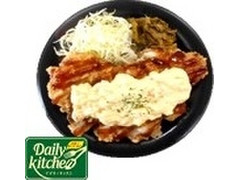 デイリーヤマザキ デイリーホット タルタルソースたっぷりチキン南蛮丼 黒酢ソース 商品写真