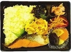 デイリーヤマザキ 塩麹で漬けた紅鮭弁当 商品写真