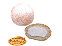 デイリーヤマザキ デイリーホット ふわふわのドーナツ ホイップクリーム 商品写真