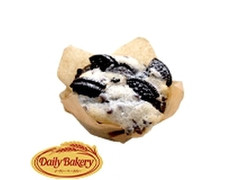 デイリーヤマザキ デイリーホット クッキー＆チョコクリームロール 商品写真