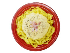 生パスタ クリーミーなカルボナーラ