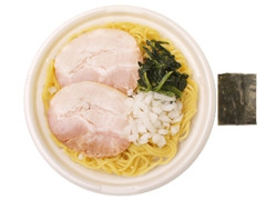 デイリーヤマザキ 豚骨醤油 家系ラーメン