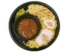 デイリーヤマザキ 魚介の旨み！濃厚つけ麺