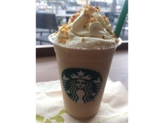 スターバックス アーモンドミルク フラペチーノ with ハニー クランチ 商品写真