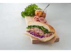 スターバックス ショルダーハム＆5種の野菜 サンドイッチ 商品写真