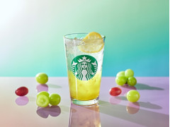 スターバックス チラックス ソーダ マスカット