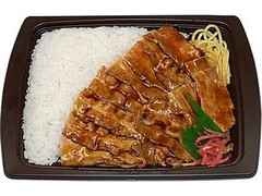 セブン-イレブン 炭火で焼いた豚焼肉弁当 商品写真