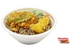 セブン-イレブン 海鮮かき揚げ蕎麦 信州産そば粉使用 商品写真