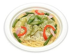 キャベツとアスパラのパスタ