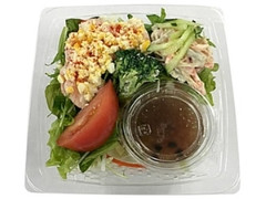セブン-イレブン プリプリ海老マヨと生野菜のサラダ 商品写真