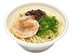 ご当地の味！博多豚骨ラーメン