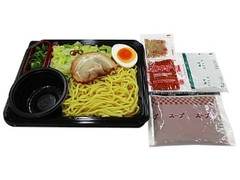 セブン-イレブン 唐辛子が増やせる！広島風つけ麺 商品写真