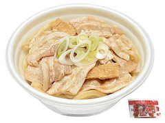 セブン-イレブン 肉たっぷり肉汁うどん 深谷ねぎ使用 商品写真