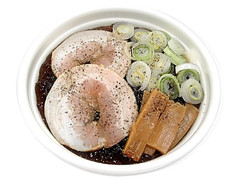 セブン-イレブン 北陸限定！ブラックラーメン 商品写真