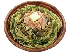 セブン-イレブン きのこと鮭の和風パスタ バター醤油味