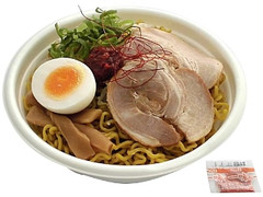 セブン-イレブン 旨辛味噌ラーメン 辛味噌だれを添えて