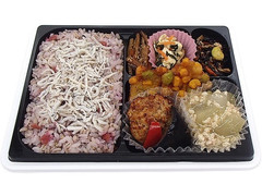 セブン-イレブン 夏の味覚！梅としらす御飯幕の内弁当 商品写真