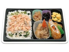 セブン-イレブン 北海道の食を応援！秋鮭ごはん幕の内 商品写真