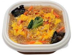 セブン-イレブン 1／2日分の野菜！酸辣湯丼 商品写真