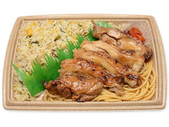 セブン-イレブン 高菜炒飯＆照り焼きチキン 商品写真