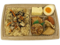 セブン-イレブン 五目おこわの幕の内弁当 商品写真