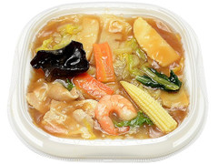 セブン-イレブン 1／2日分の野菜！特製中華丼 商品写真