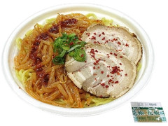 セブン-イレブン シビレと辛さに挑戦！鬼辛みそラーメン