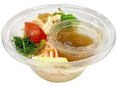 セブン-イレブン 79kcal 梅かつおこんにゃく麺サラダ