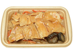 セブン-イレブン しっとり国産鶏むね肉のとりめし 商品写真