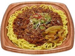 セブン-イレブン ピリ辛肉味噌あんのジャージャー麺