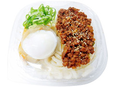 セブン-イレブン 大豆のお肉を使った！ピリ辛豆乳担々うどん 商品写真