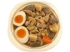 ピリ辛もつ煮込み 煮玉子入り