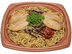 黒マー油の風味広がる豚骨焼ラーメン