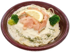 鮭のレモンクリームパスタ