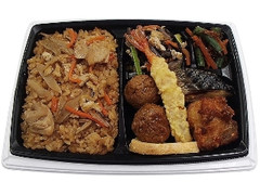 セブン-イレブン 鶏めし幕の内弁当