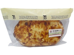 セブン-イレブン 香ばし3種の濃厚チーズパン 商品写真