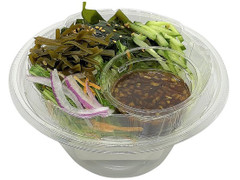 セブン-イレブン 野菜と食べる！豆腐のサラダ 商品写真