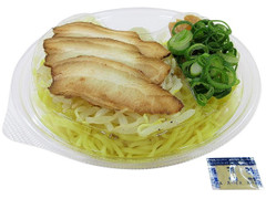 セブン-イレブン 醤油とんこつスープの冷たいラーメン 商品写真