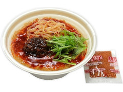 セブン-イレブン 鬼も逃げだす！鬼旨辛担々麺 商品写真