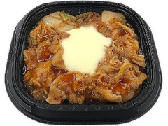 セブン-イレブン とろ～りチーズソースの豚キムチ丼