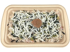 茨城県水揚げしらすと梅ひじき御飯