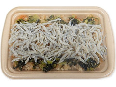 セブン-イレブン だし炊きしらすご飯 篠島港水揚げしらす使用 商品写真