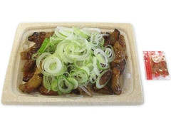 セブン-イレブン ねぎ盛り！甘口醤油だれの焼もつ