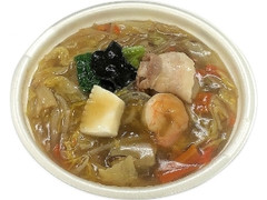 セブン-イレブン 野菜の旨み広がるうま煮ラーメン