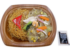 セブン-イレブン 五目中華あんの皿うどんウスターソース付 商品写真