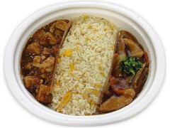 セブン-イレブン 麻婆＆肉あんかけチャーハン 商品写真