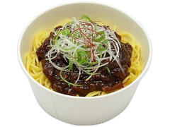 ジャージャー麺 大豆ミート使用